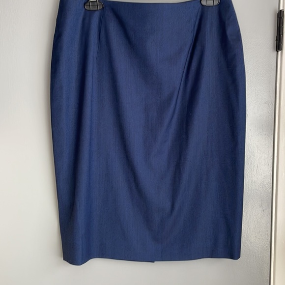 Hugo boss wool/viscose blend suits, size 10 - Picture 7 of 10